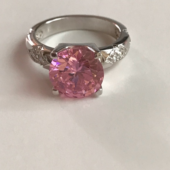 Jewelry - Silver rhodium ring with pink cubic zirconia